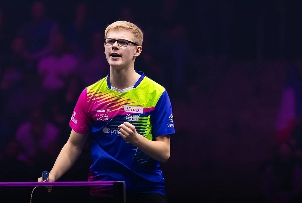 米乐体育网站-关于东西南北美选手夺冠成功，全力以赴的信息