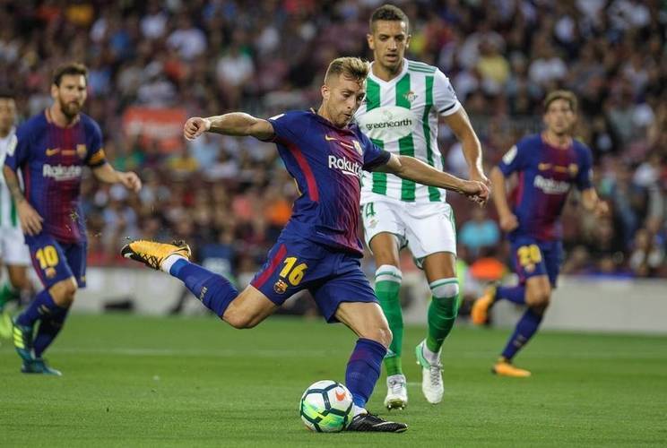 米乐体育官网-瓦伦西亚与皇家贝蒂斯争夺胜利