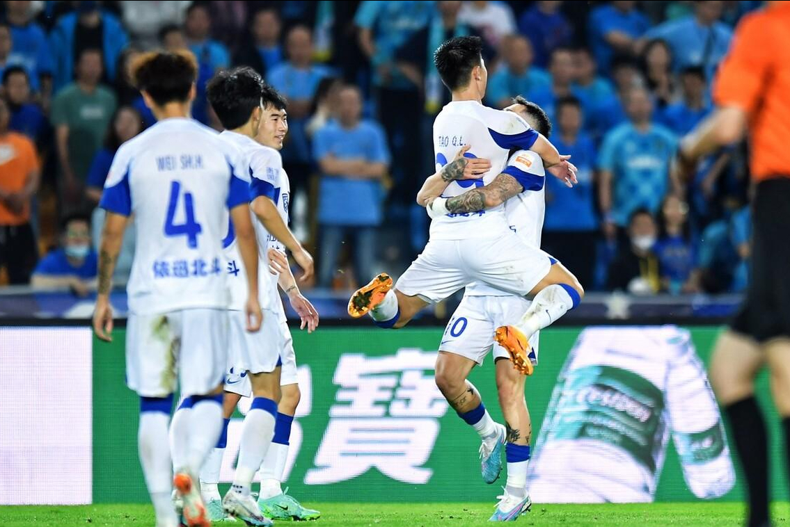 米乐m6官网-武汉球队大胜对手，战绩急剧上升