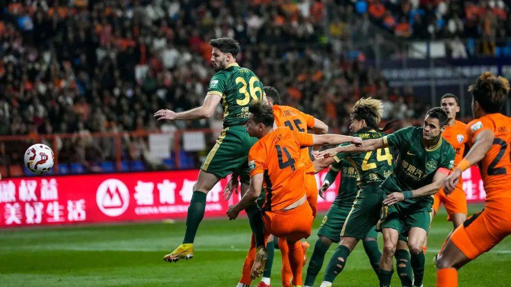 米乐体育m6官网-包含进球破门，比赛场面激动人心的词条