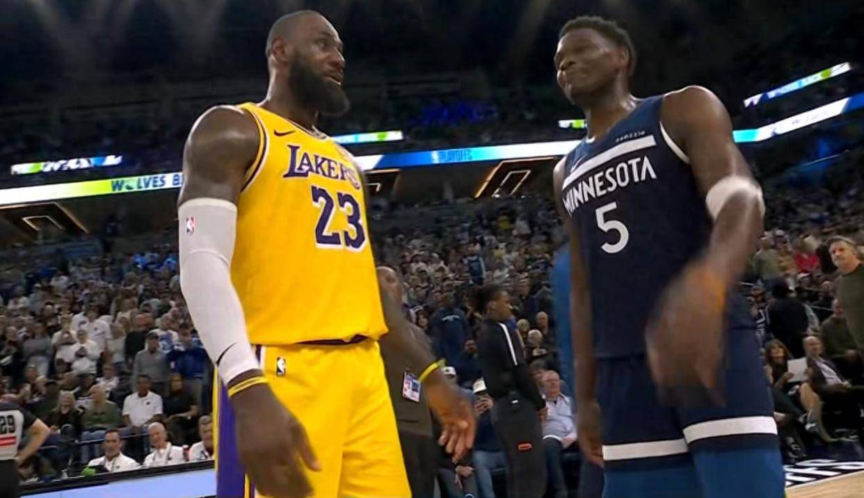 米乐官网-包含湖人主场负老鹰，勒布朗独砍分却难救主的词条